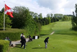 Le drapeau alsacien flotte sur le golf de la Tournette